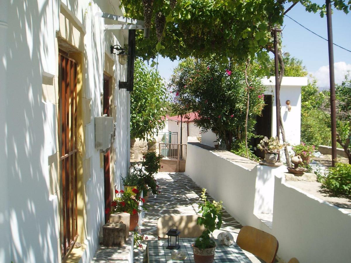 Ostria'S House Apartment Kissamos Exterior photo